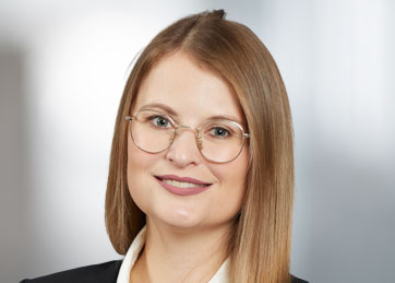 Lara Felber, Corporate Finance